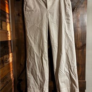 American Eagle Outfitters Women's Beige Stovepipe Mid-Rise Khakis